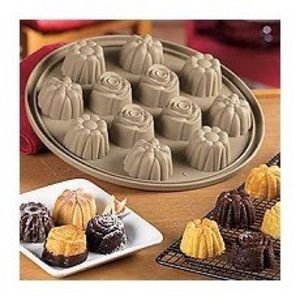 Silicone Bakeware Floral Cupcake Pan